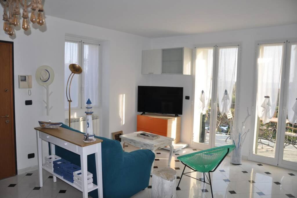 Appartamento Villa Rita A 100 M Dal Mare! Vallecrosia Exteriör bild
