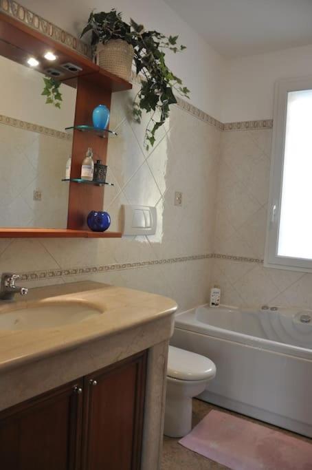 Appartamento Villa Rita A 100 M Dal Mare! Vallecrosia Exteriör bild
