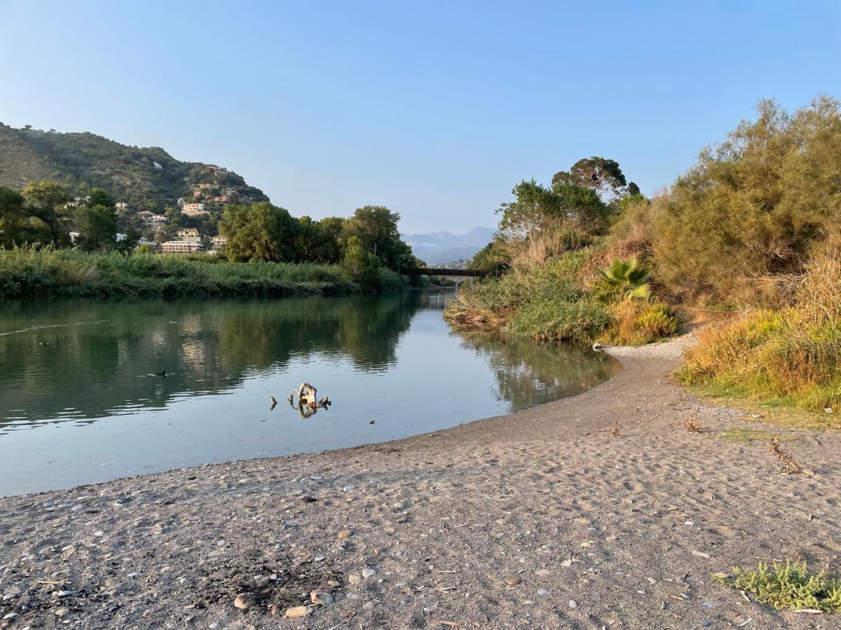 Appartamento Villa Rita A 100 M Dal Mare! Vallecrosia Exteriör bild